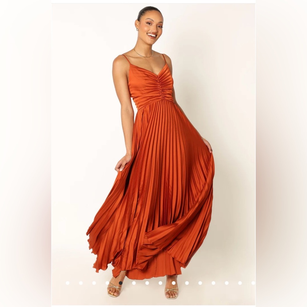 Petal & Pup Naira Pleated Dress- Sunset Orange